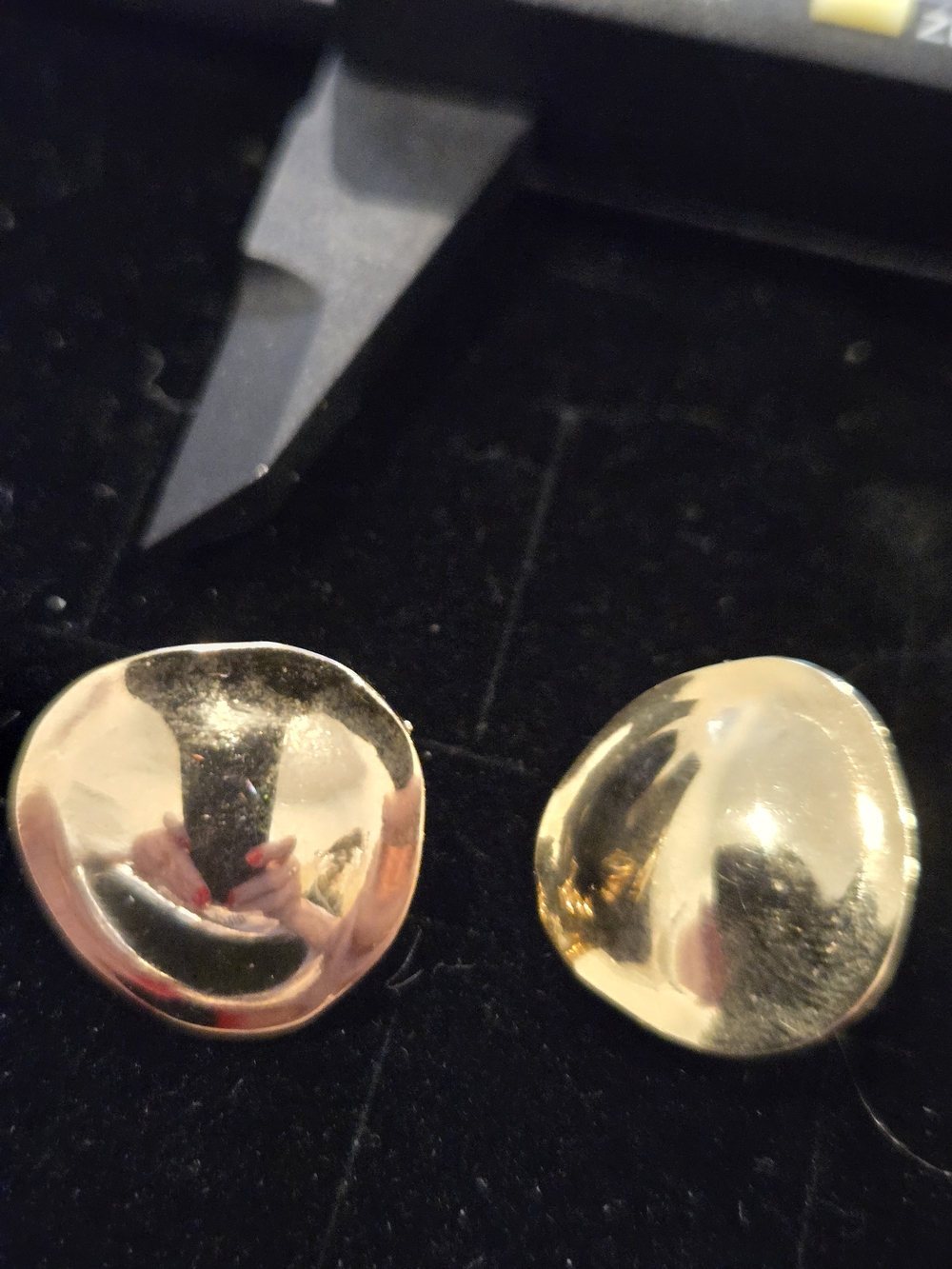 Gold Sculptural Vintage Disc Clip On Earrings - Women's Jewelry